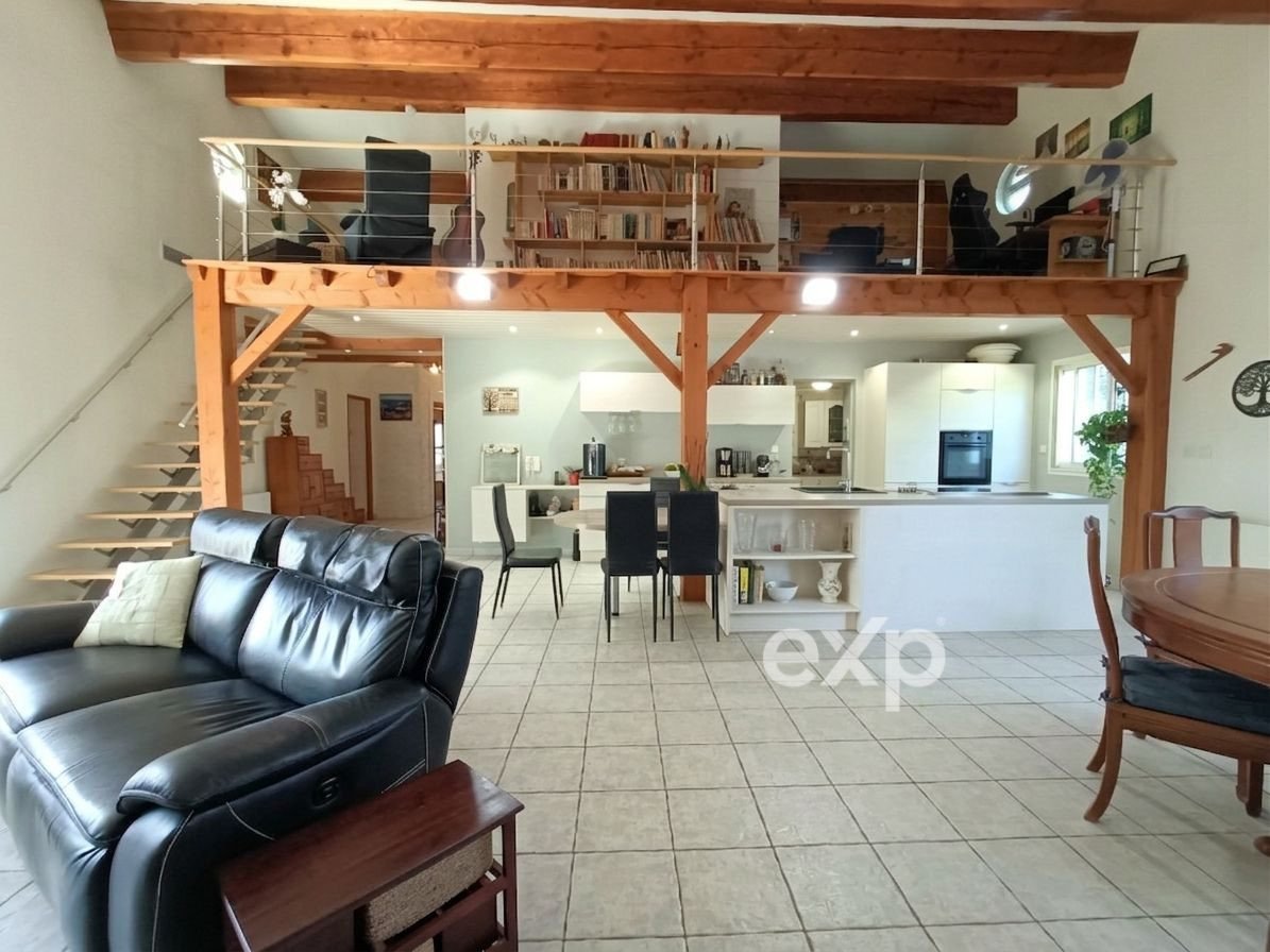 Maison à vendre, 175m², Montblanc
