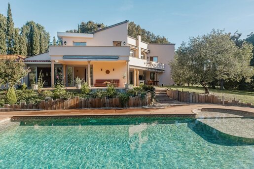 Maison 9 pièces 305 m² · à Langon · 305 m² · 860 000 €