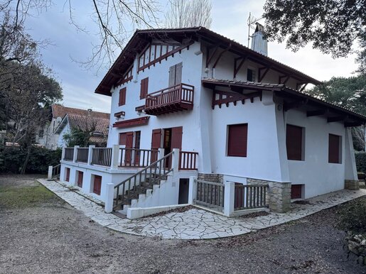 Maison 10 pièces 230 m² · à La Teste-de-Buch · 230 m² · 2 730 000 €