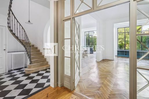 Maison 10 pièces 294 m² · à Bordeaux · 294 m² · 1 948 000 €