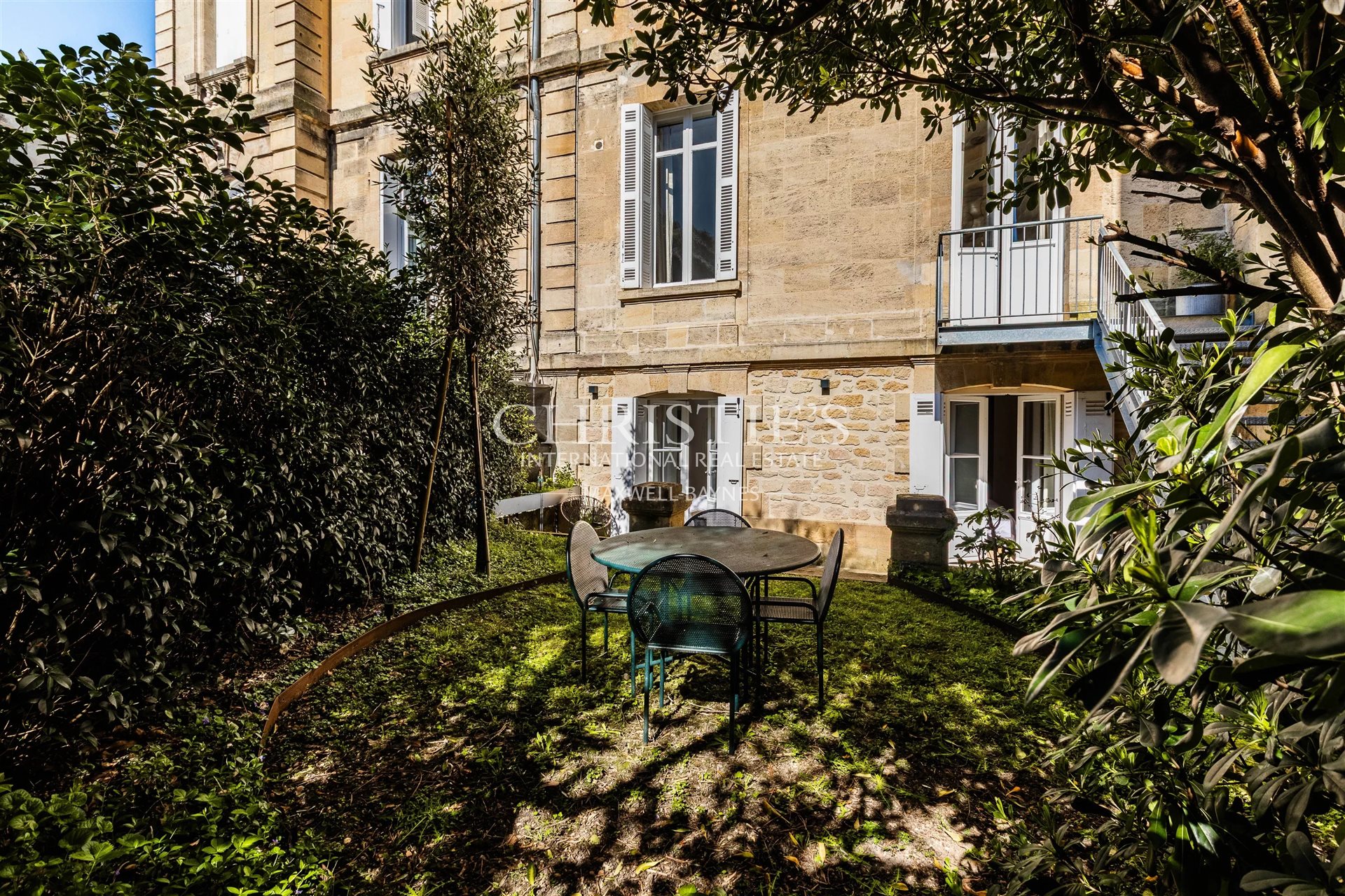 Bordeaux / Croix de Seguey: Beautiful flat with garden and parking space - Mehr