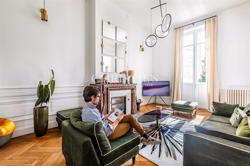 Appartement 7 pièces 150 m² · à Bordeaux · 150 m² · 1 075 000 €