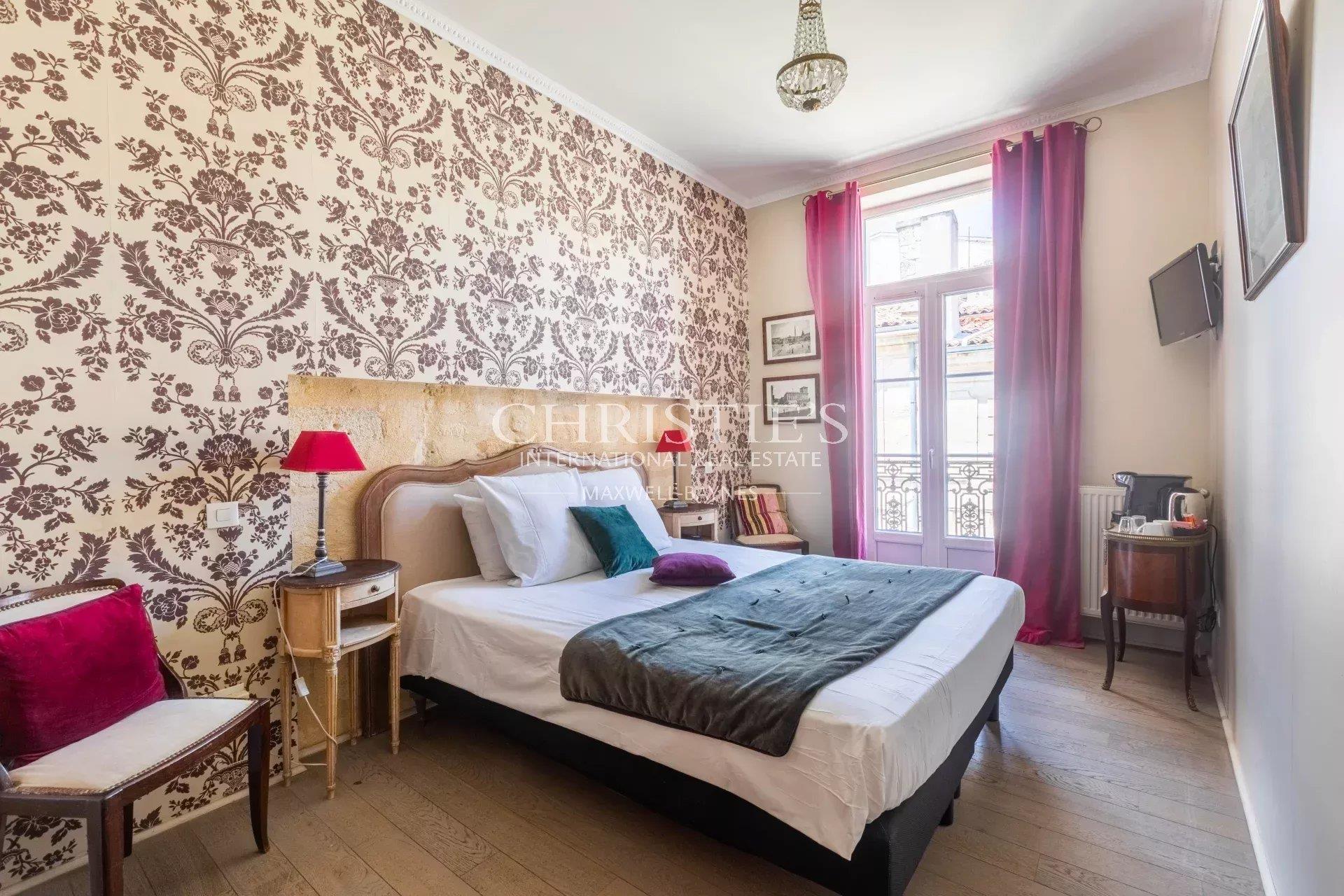 Maison – Bordeaux, Les Pins-Francs, Caudéran - Plus