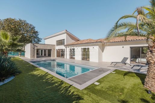Maison 8 pièces 207 m² · au Taillan-Médoc · 207 m² · 995 000 €