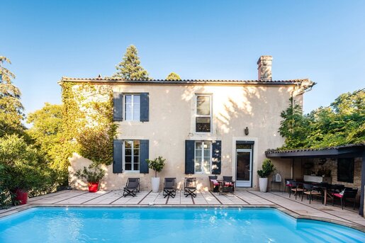 Maison 8 pièces 347 m² · à Cérons · 347 m² · 695 000 €