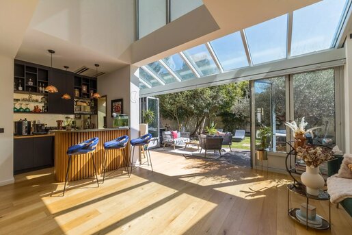 Maison 7 pièces 243 m² à Bordeaux