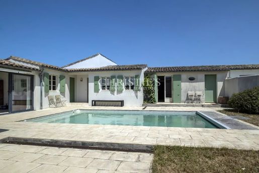 Maison 9 pièces 223 m² · à Sainte-Marie-de-Ré · 223 m² · 1 690 000 €