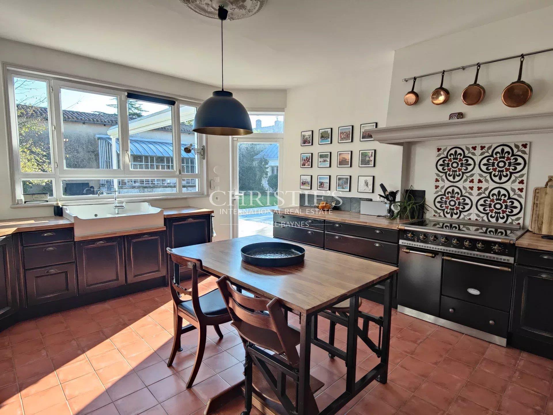 Maison à vendre, 243m², La Rochelle
