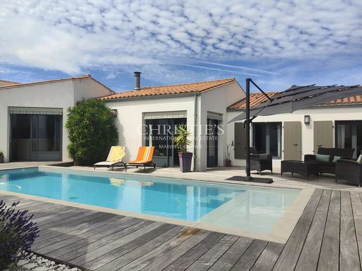 Maison 7 pièces 167 m² · à La Flotte · 167 m² · 1 450 000 €