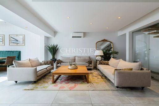Maison 7 pièces 209 m² · à La Rochelle · 209 m² · 1 390 000 €