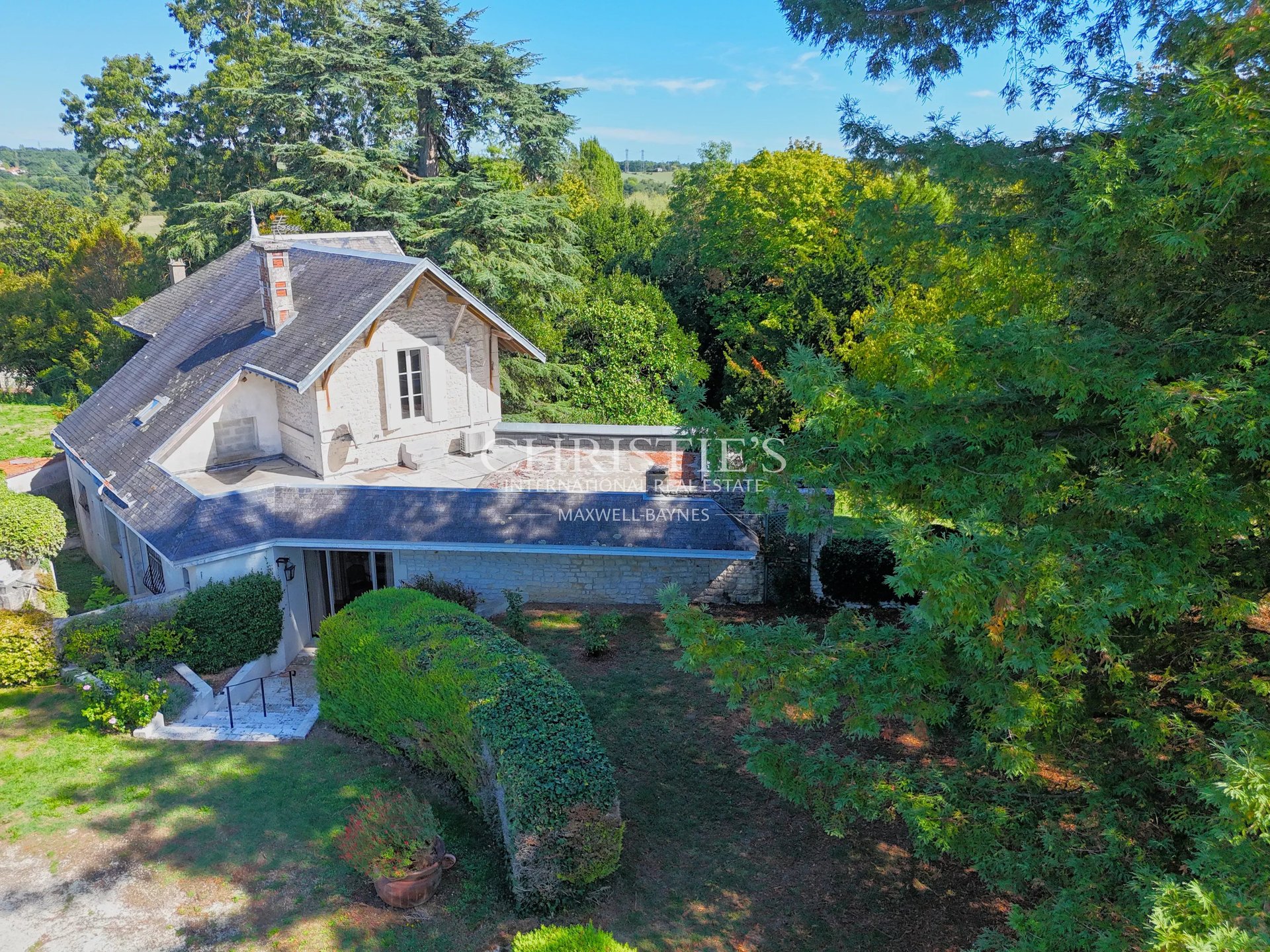 Maison à vendre, 257m², Saintes