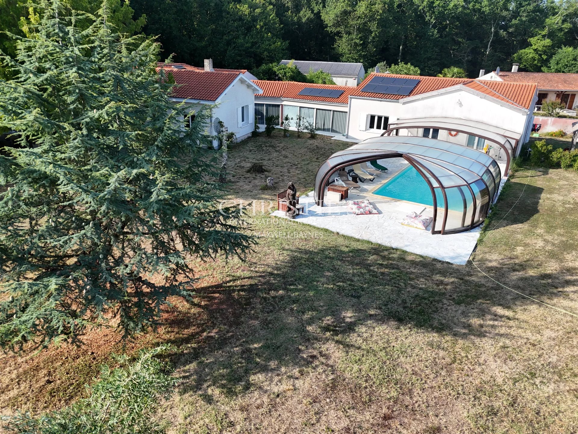 Maison à vendre, 371m², Grézac