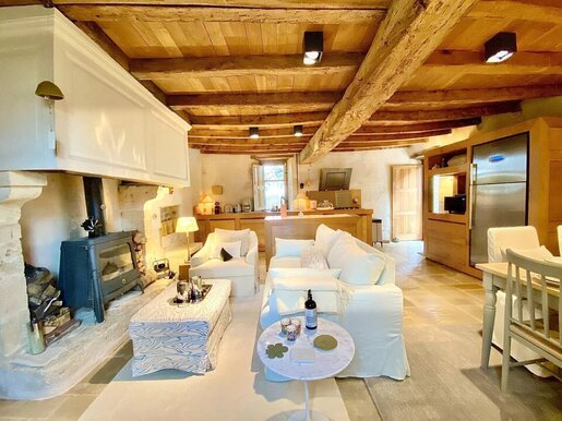 Maison 4 pièces 110 m² · à Bouhet · 110 m² · 392 200 €