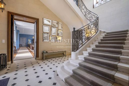 Maison 21 pièces 902 m² · à Royan · 902 m² · 1 976 000 €