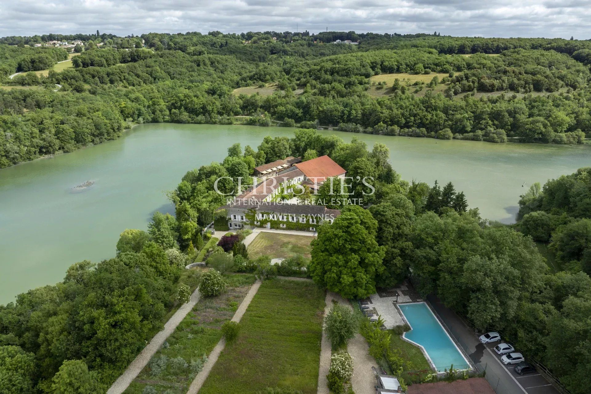 Maison à vendre, 1195m², Angoulême