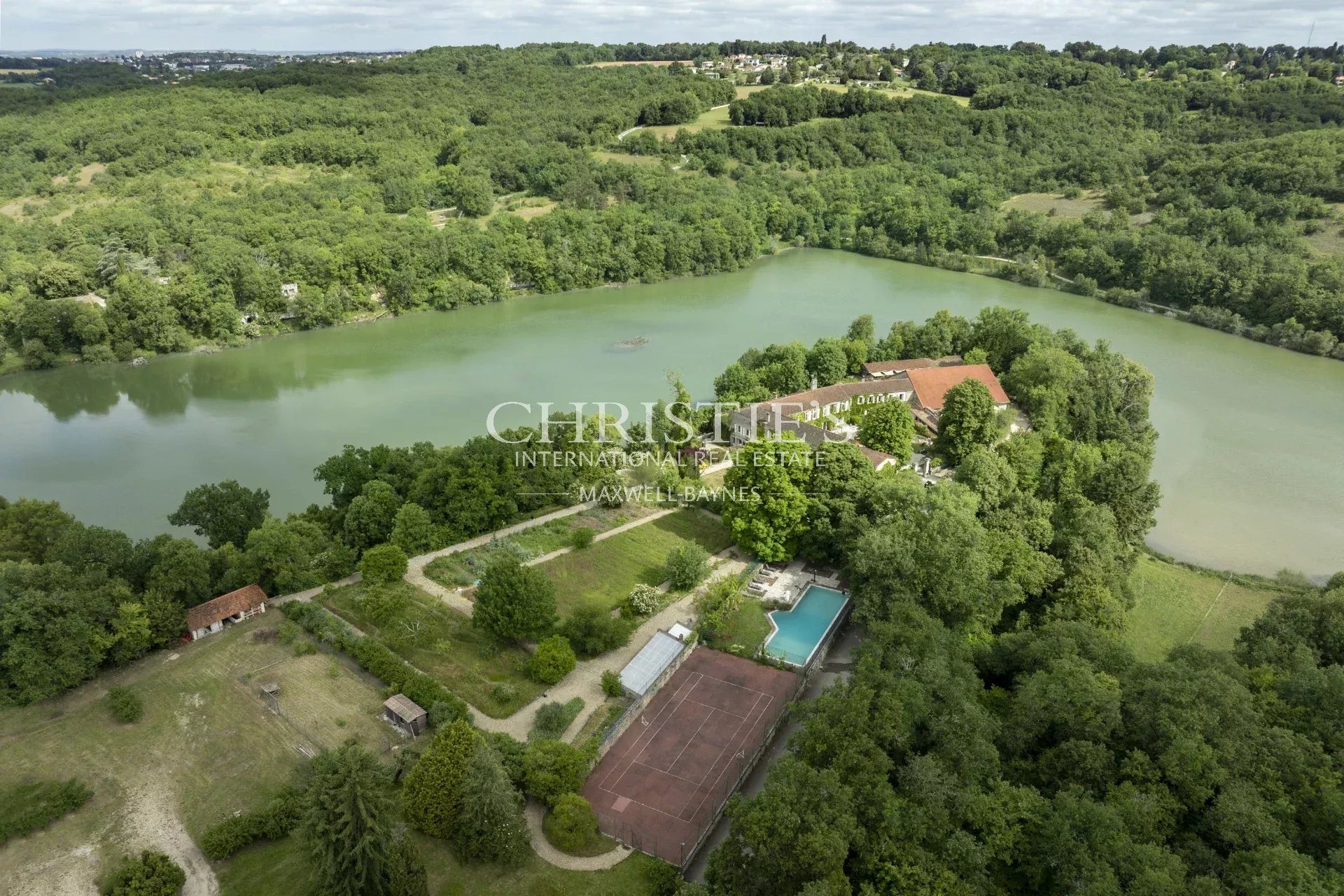 Maison à vendre, 1195m², Angoulême