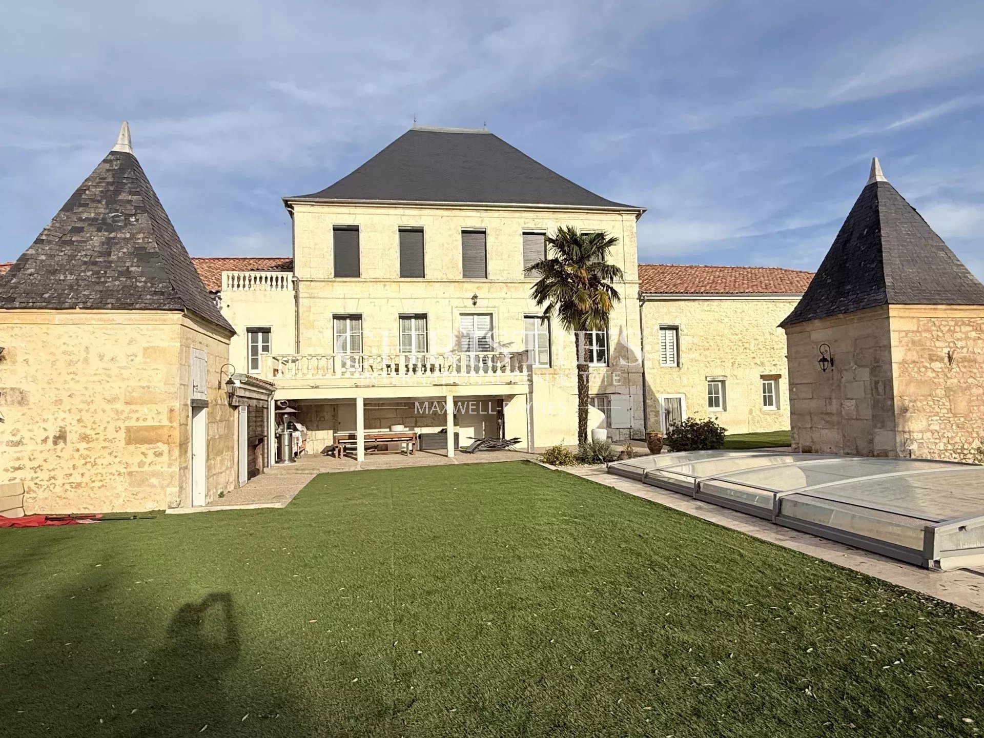 Maison à vendre, 2170m², Angoulême