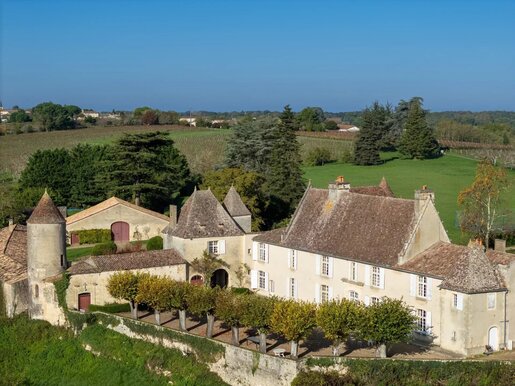 Maison 30 pièces 823 m² · à Castillon-la-Bataille · 823 m² · 4 650 000 €