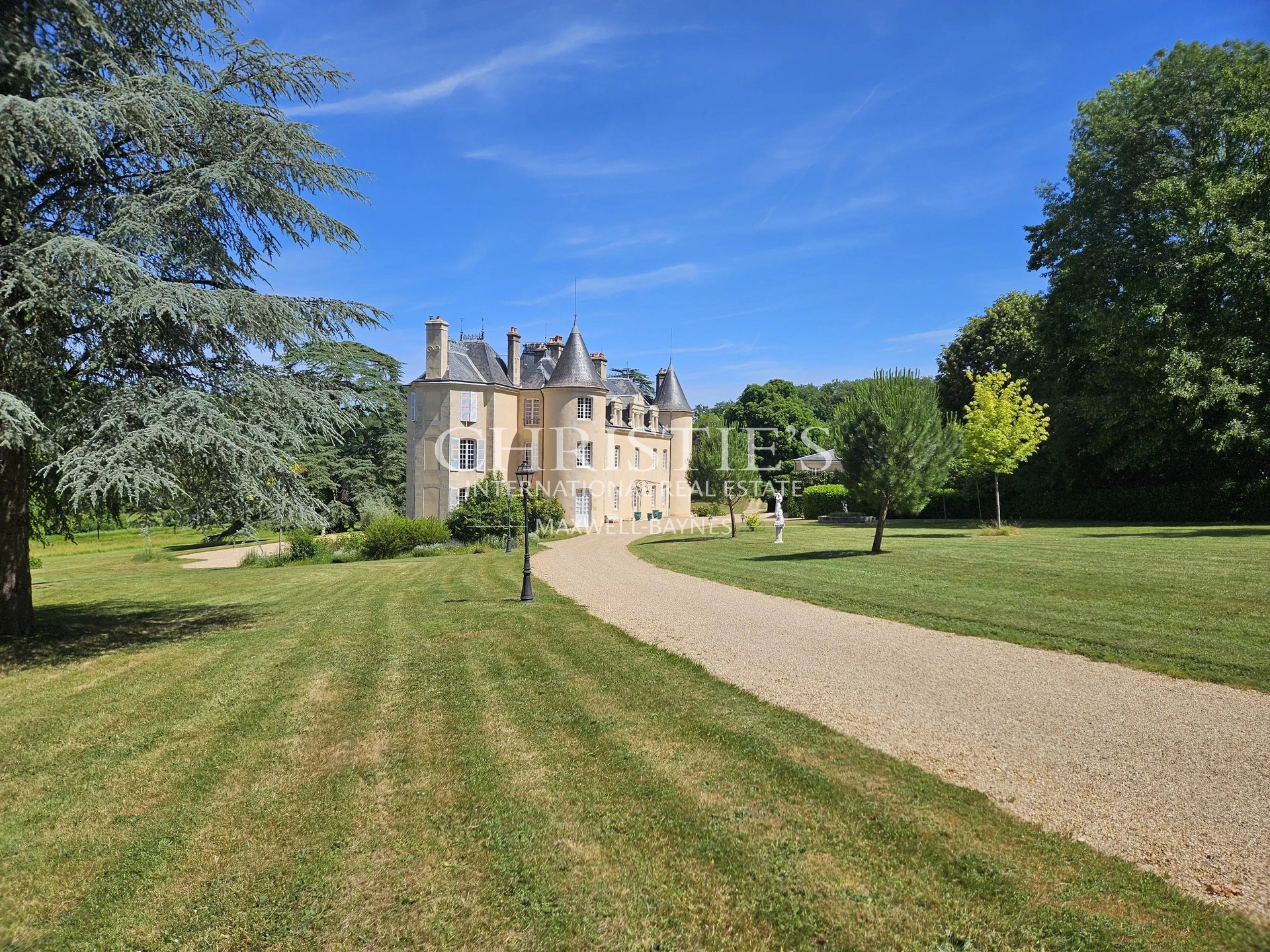 Maison à vendre, 1070m², Poitiers