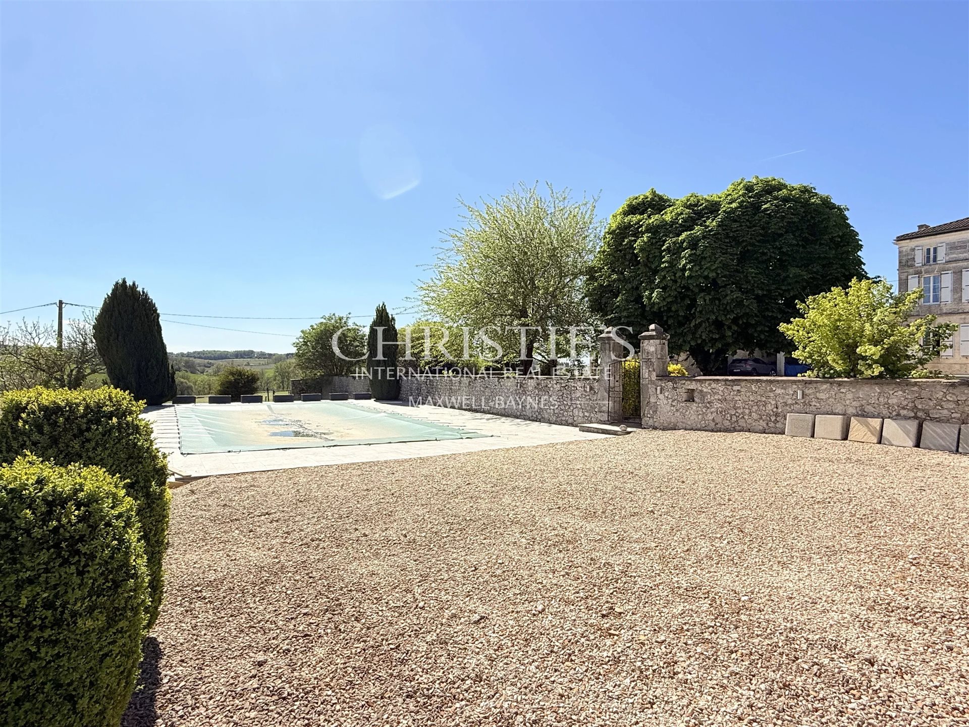 Maison à vendre, 584m², Barbezieux-Saint-Hilaire