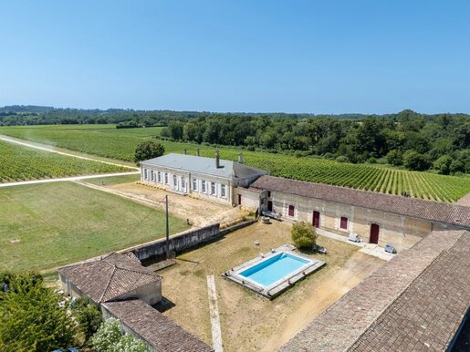 Maison 1 pièce 400 m² · à Libourne · 400 m² · 2 925 532 €