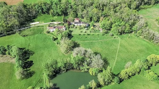 Maison 19 pièces 577 m² · à Agen · 577 m² · 1 380 000 €