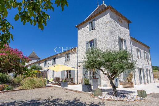 Maison 20 pièces 578 m² · à Bergerac · 578 m² · 2 415 000 €