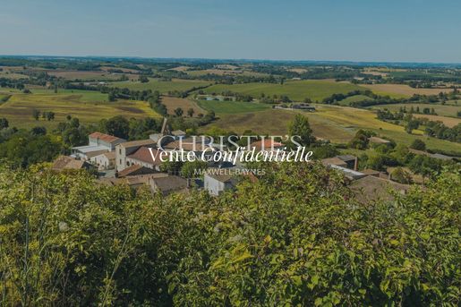 Maison 15 pièces 690 m² · à Bordeaux · 690 m² · 1 590 000 €