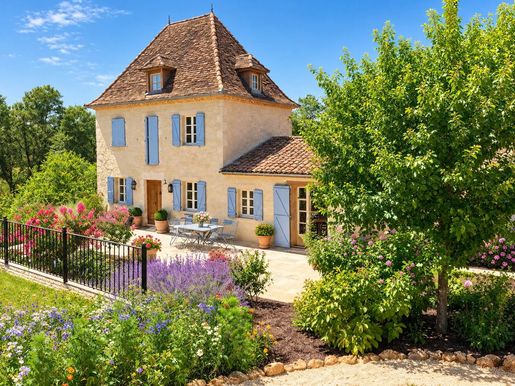 Maison 10 pièces 295 m² · à Vic-Fezensac · 295 m² · 975 000 €