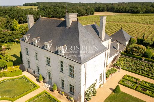 Maison 21 pièces 427 m² · à Saumur · 427 m² · 3 400 000 €