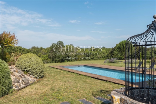 Maison 4 pièces 275 m² · à Créon · 275 m² · 844 000 €