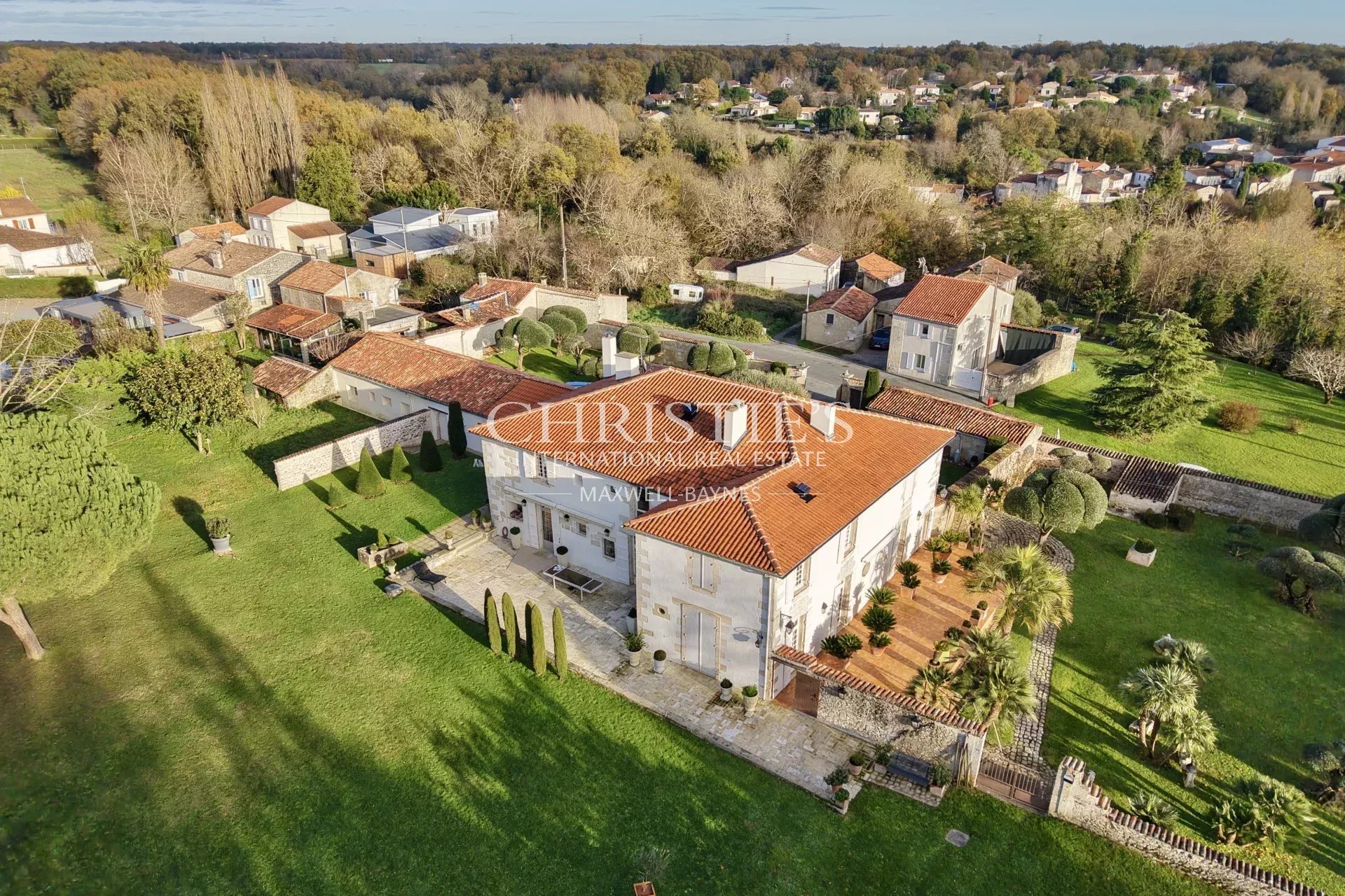 Maison à vendre, 400m², Saintes