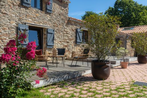 Maison 7 pièces 200 m² · à Vue · 200 m² · 699 500 €