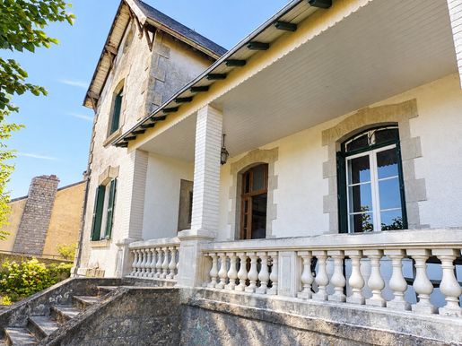 Maison 6 pièces 110 m² · à Saint-Pierre-de-Frugie · 110 m² · 164 500 €