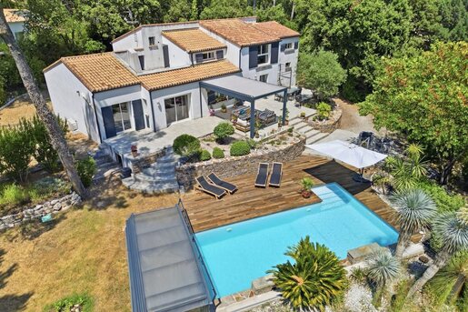 8 pièces 270 m² · à Saint-Clément-de-Rivière · 270 m² · 998 000 €