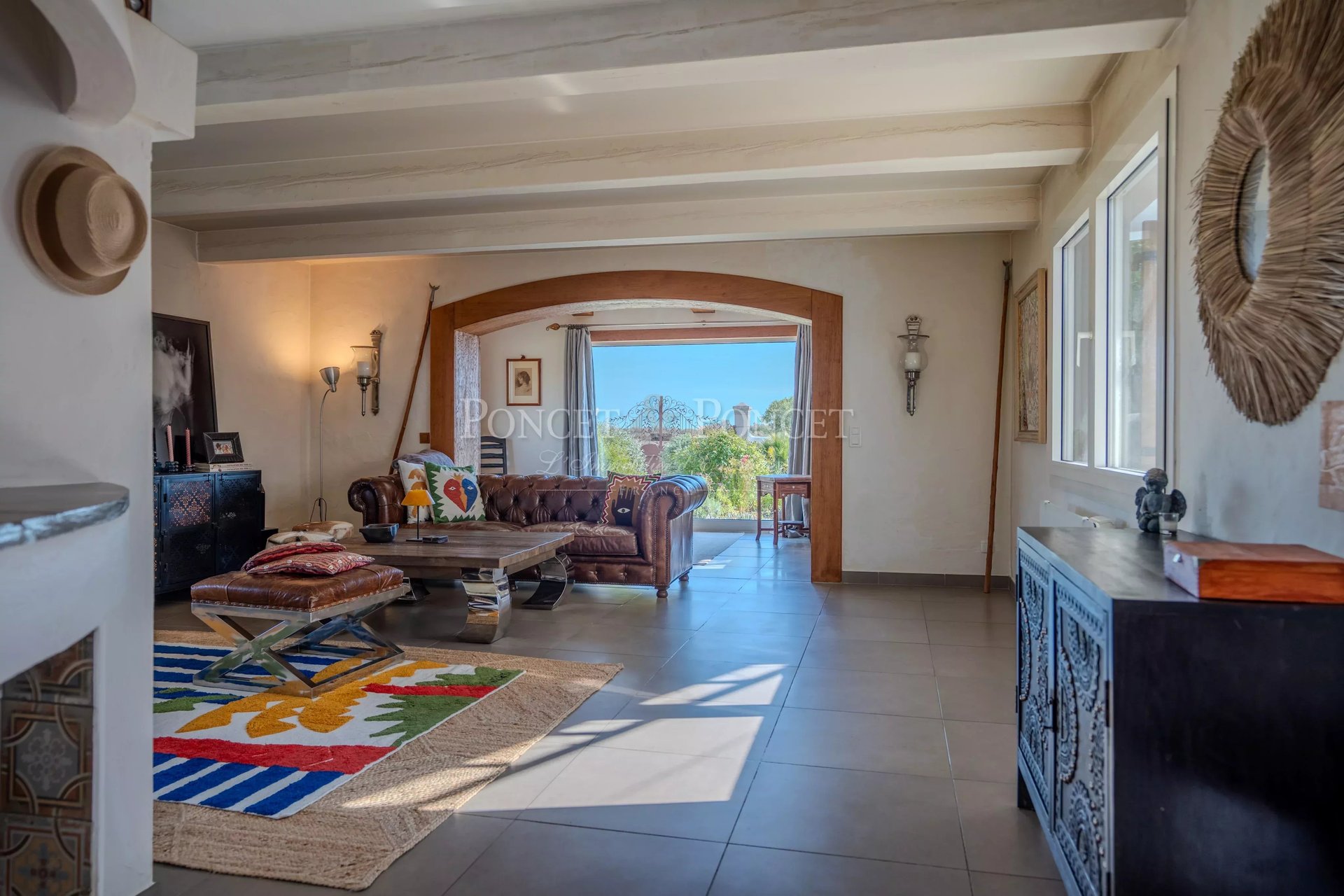Maison à vendre, 200m², Saintes-Maries-de-la-Mer