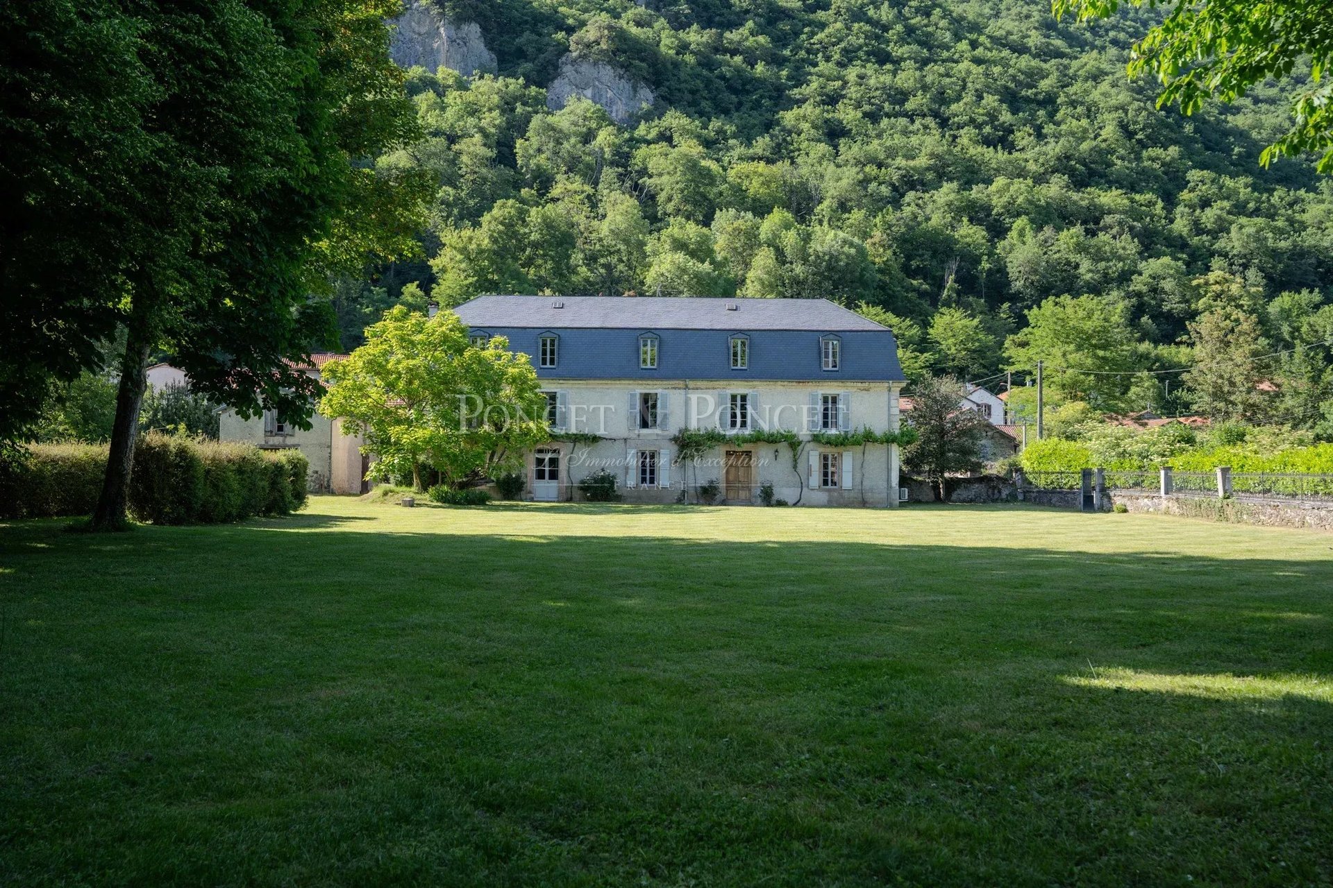 Maison à vendre, 300m², Siradan