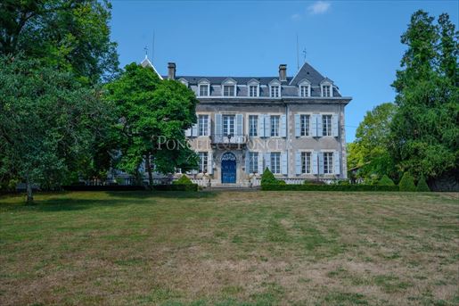 Maison 16 pièces 730 m² · à Toulouse · 730 m² · 1 950 000 €