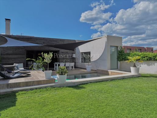 Maison 7 pièces 160 m² · à Saint-Gély-du-Fesc · 160 m² · 835 000 €