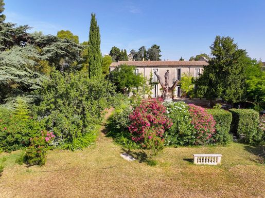 Maison 700 m² · à Montpellier · 700 m² · 1 250 000 €