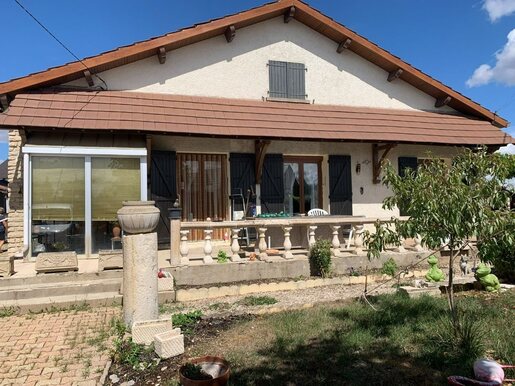 Maison 106 m² · à Fontaine-Française · 106 m² · 156 555 €