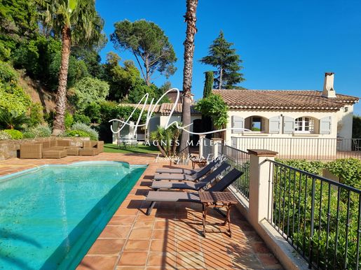 Maison 6 pièces 170 m² · à Cavalaire-sur-Mer · 170 m² · 1 860 000 €