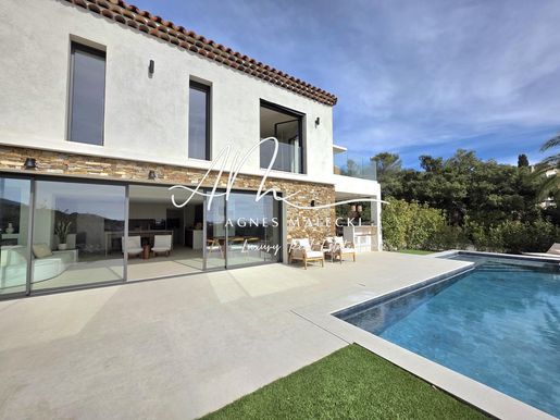 Maison 7 pièces 256 m² · à La Croix-Valmer · 256 m² · 4 850 000 €