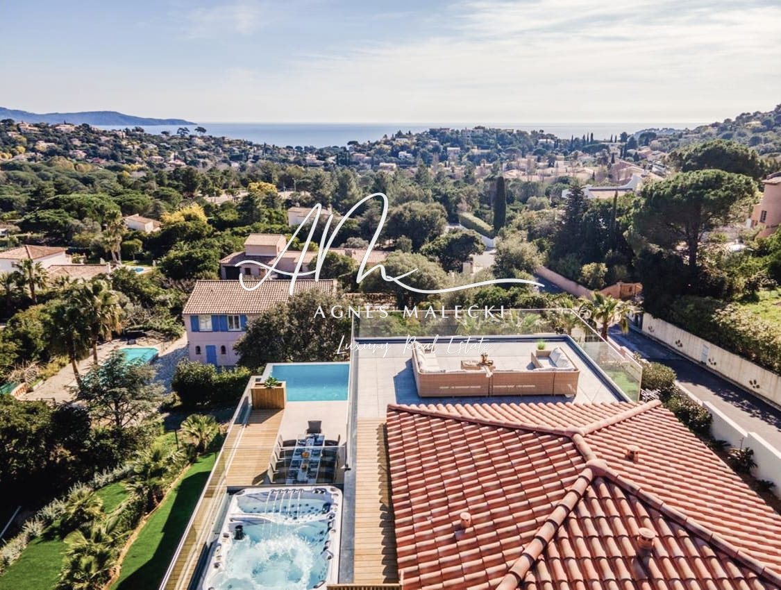 Maison à vendre, 250m², Cavalaire-sur-Mer