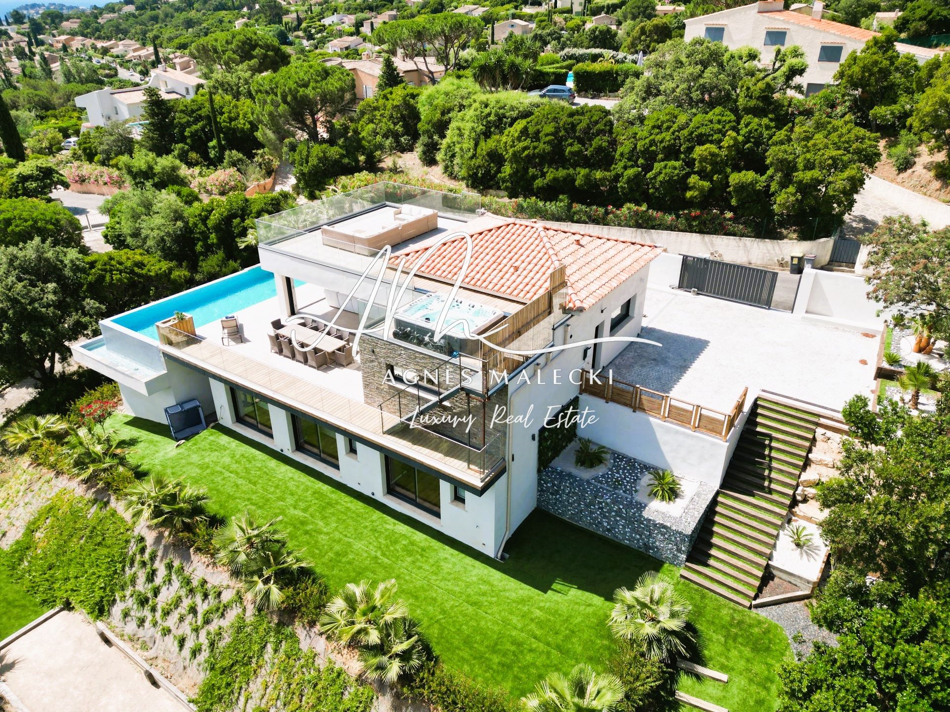 Maison à vendre, 250m², Cavalaire-sur-Mer