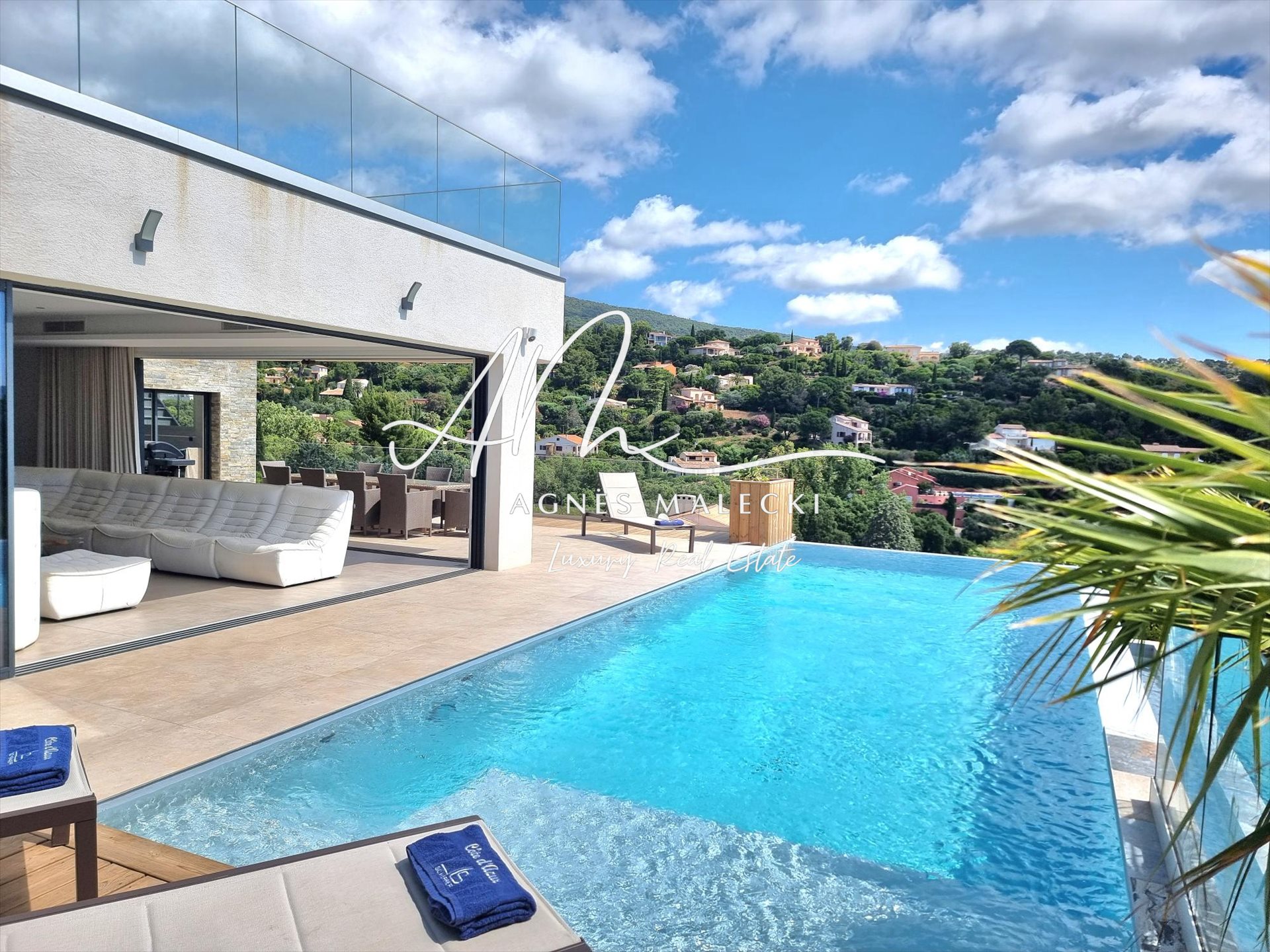 Maison à vendre, 250m², Cavalaire-sur-Mer