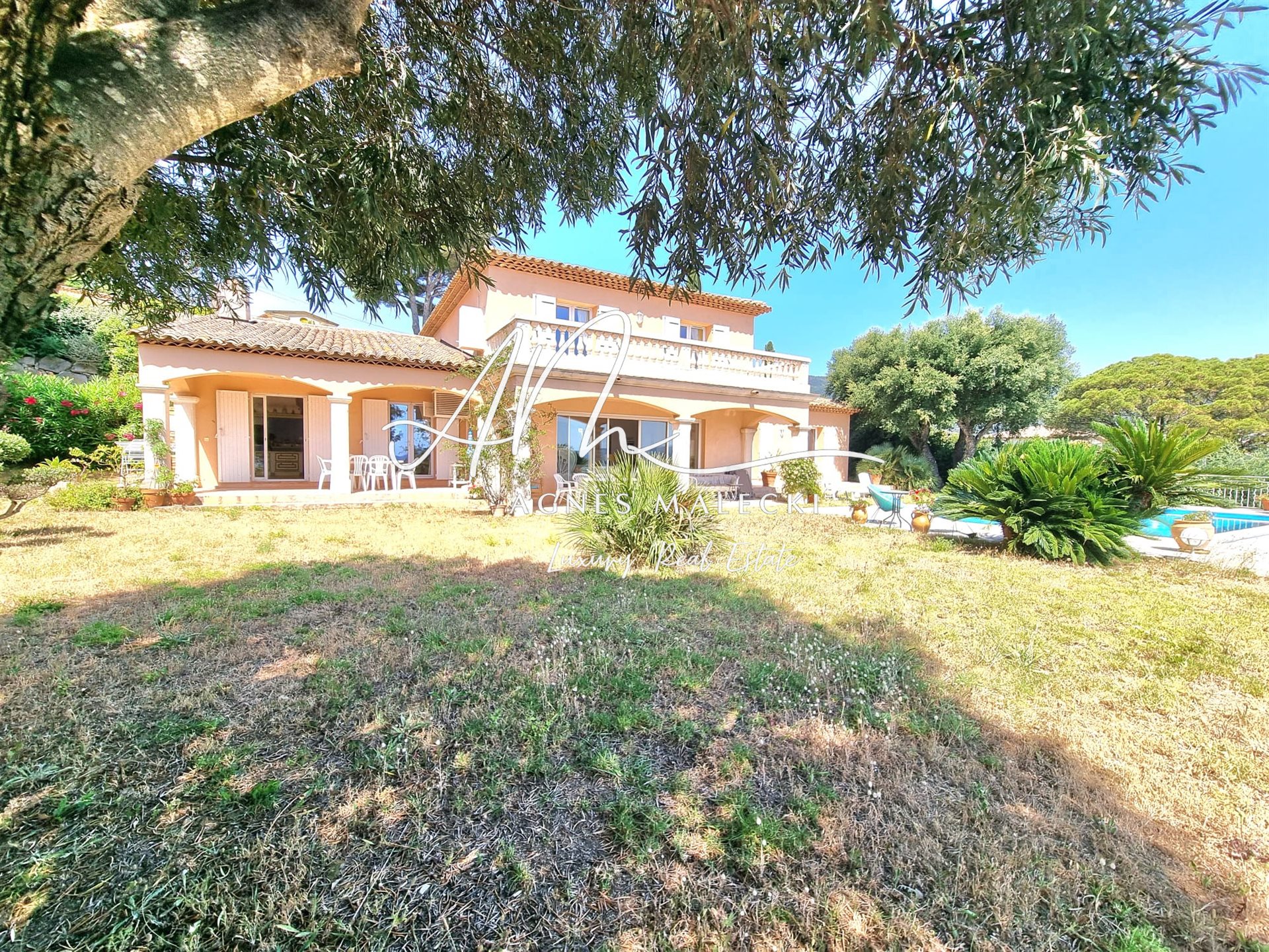 Maison à vendre, 207m², Cavalaire-sur-Mer
