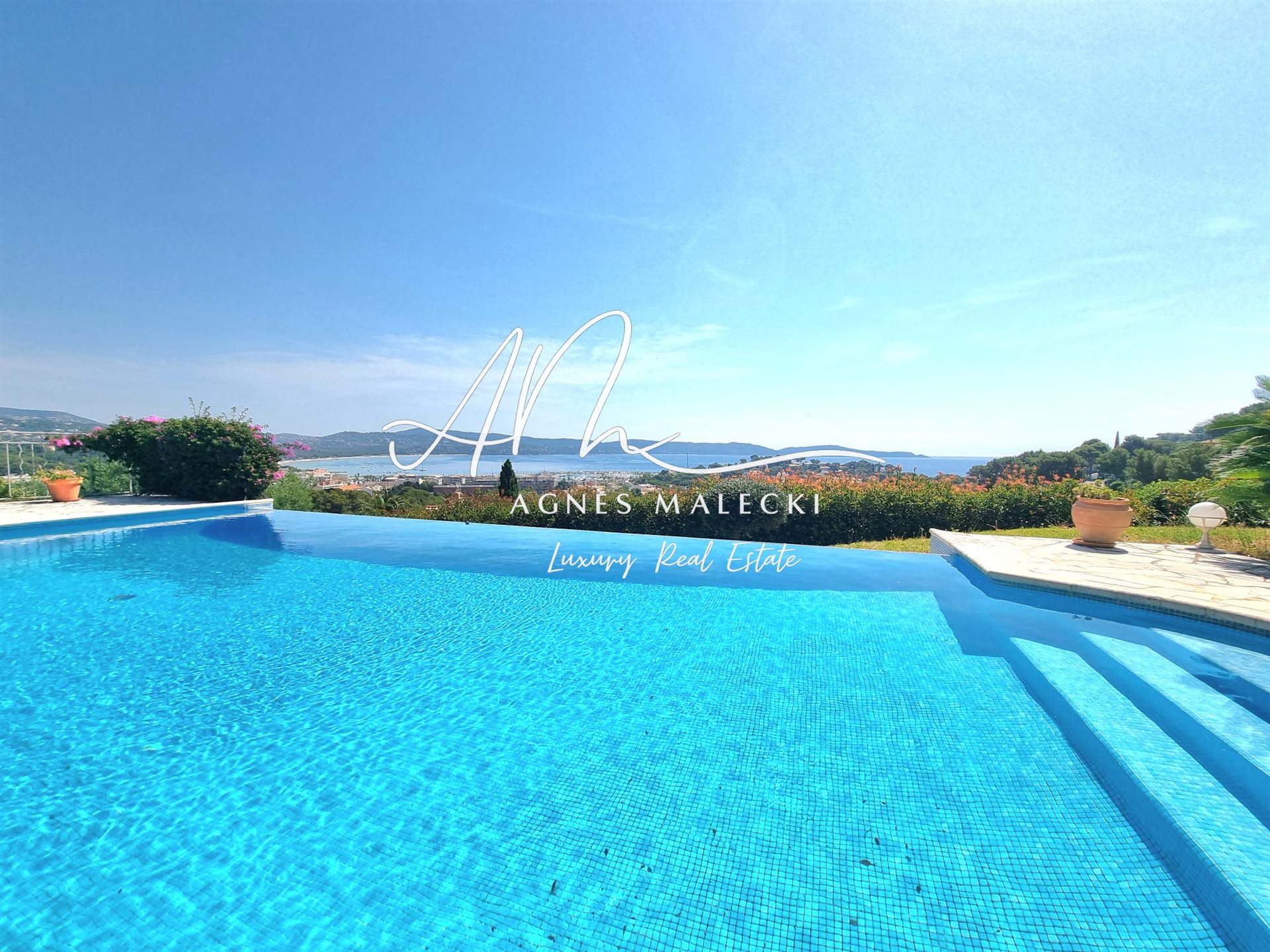 Maison à vendre, 207m², Cavalaire-sur-Mer