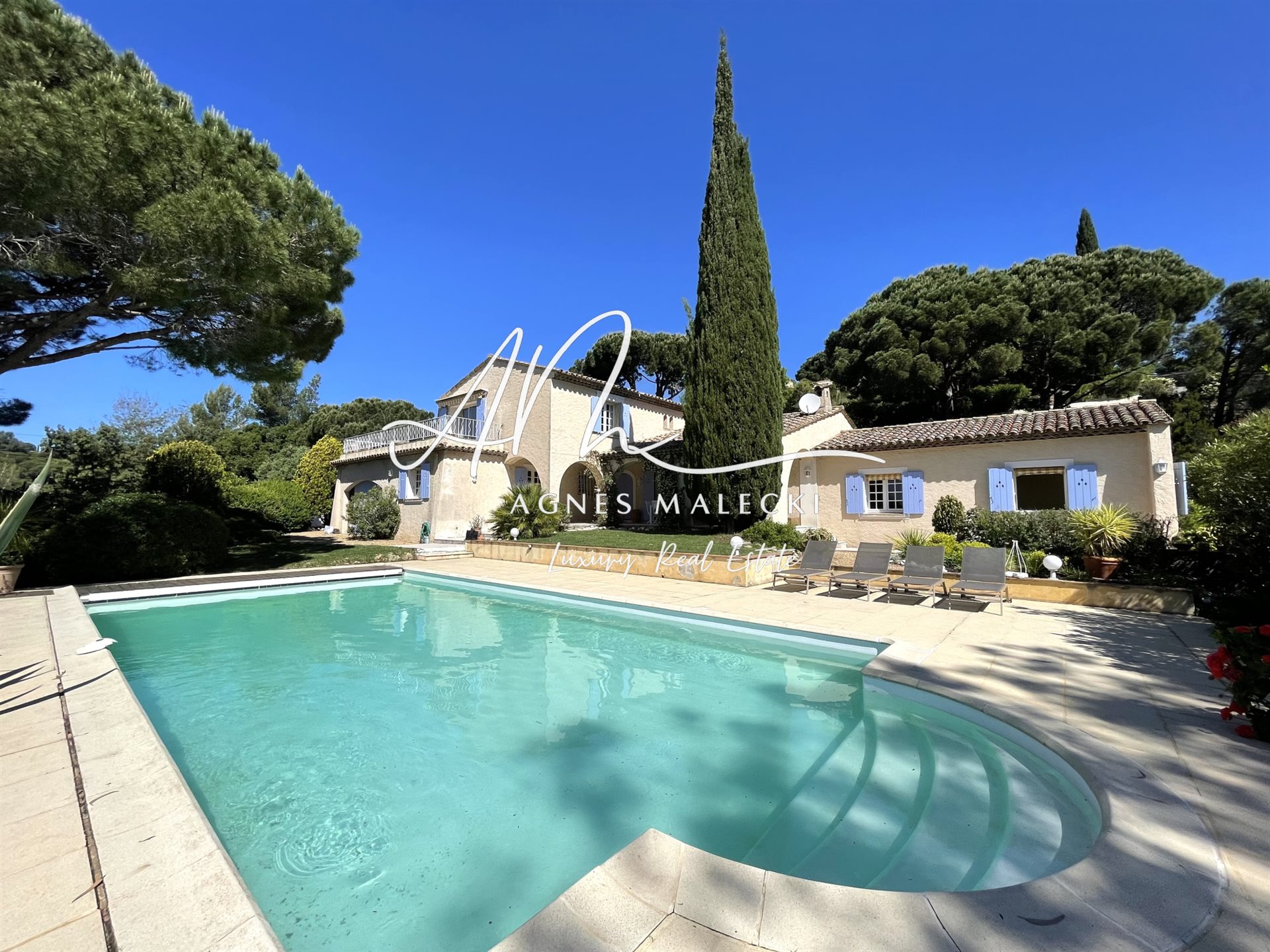 Maison à vendre, 200m², La Croix-Valmer