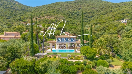 Maison 10 pièces 241 m² · à Cavalaire-sur-Mer · 241 m² · 4 264 000 €